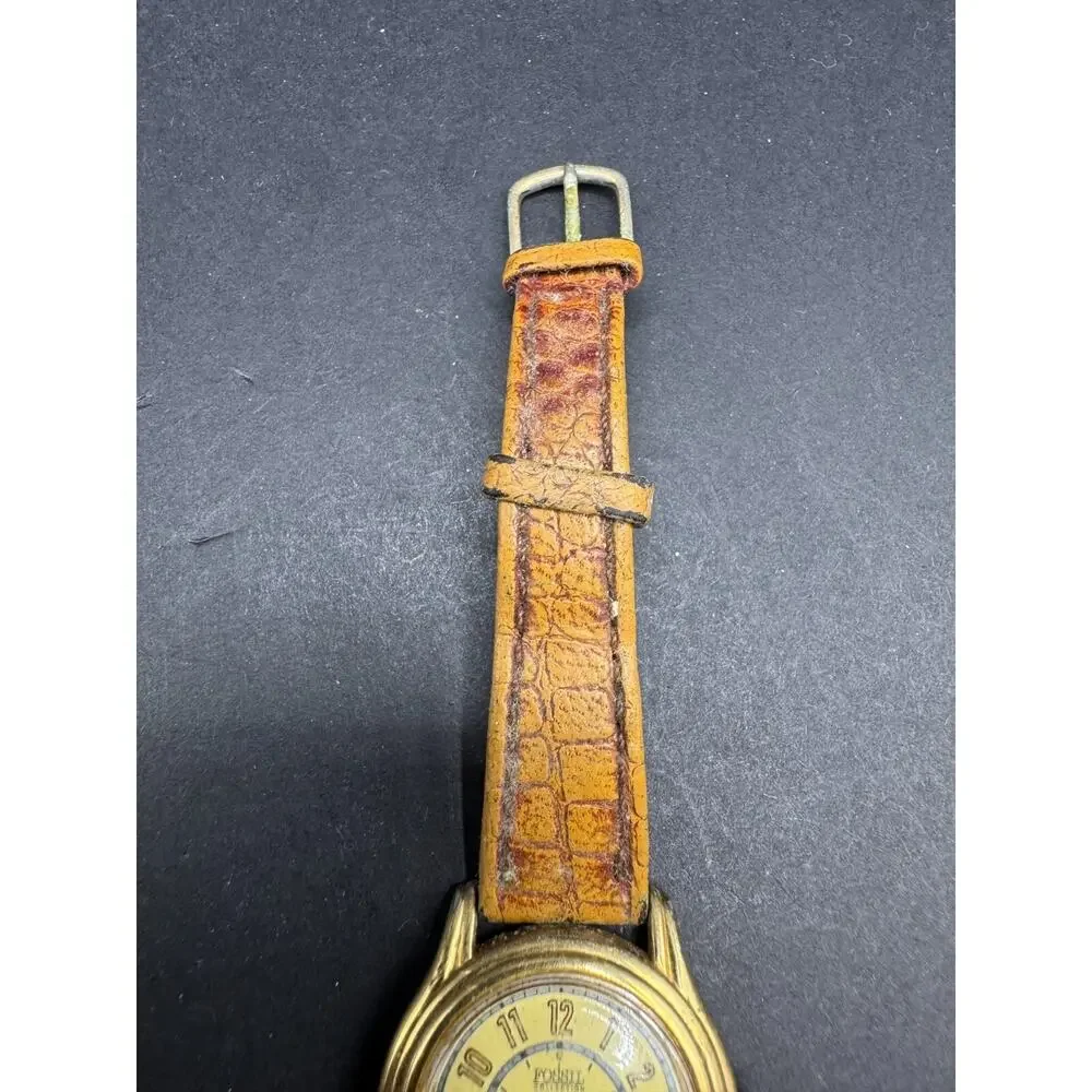 Vintage Fossil Collection Quartz Retro-Age Watch Gold Tone Brown Leather Strap